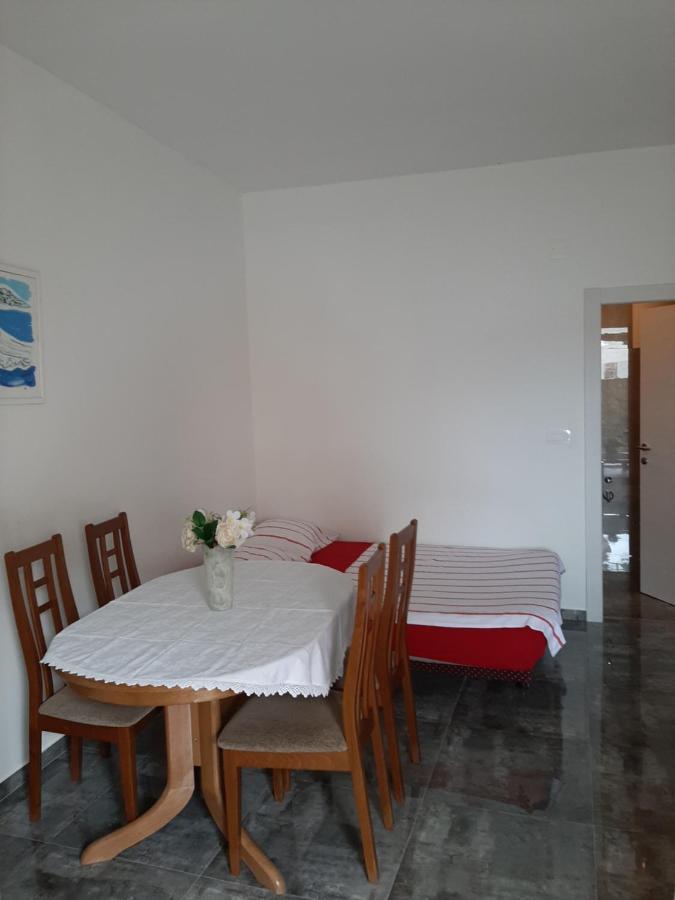 CVITA Apartment Vodice Esterno foto