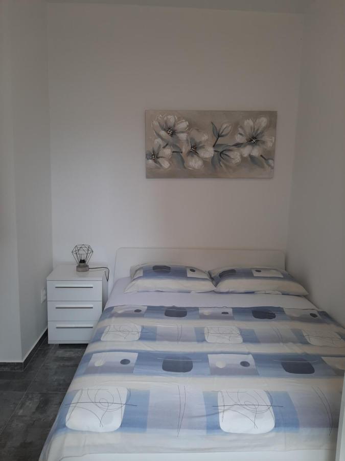 CVITA Apartment Vodice Esterno foto